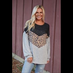 ❗️ON SALE❗️Colorblock sweater knit top